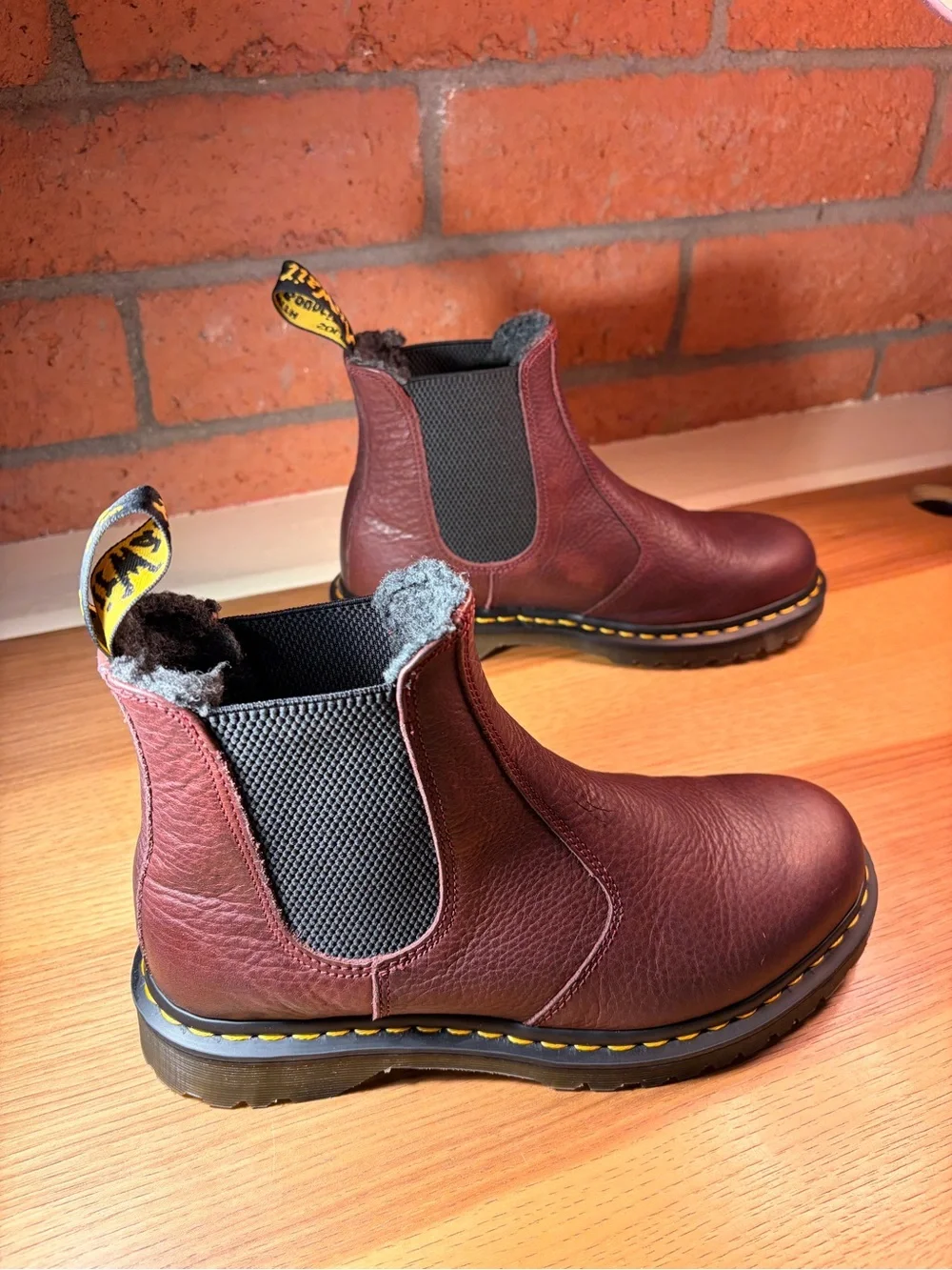 Dr. Martens 2976 WarmWair Men's Dark Brown Leather Chelsea Boots